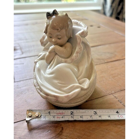 Lladro Figurine Comforting Dreams #6710 Used NOT PERFECT MISSING BIRD - Picture 14 of 14